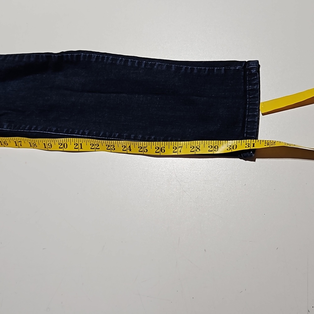 Guess Low Rise Jeans - Picture 8 of 9